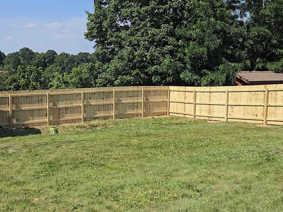 Upper St. Clair Pennsylvania wood privacy fencing